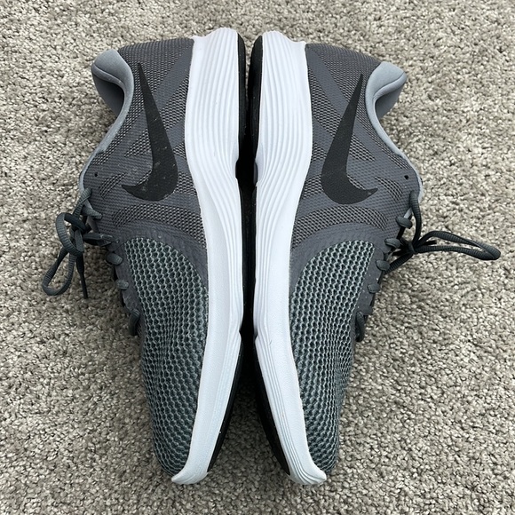 Nike Revolution 4 Gray Green Men’s size 15 - Picture 11 of 13